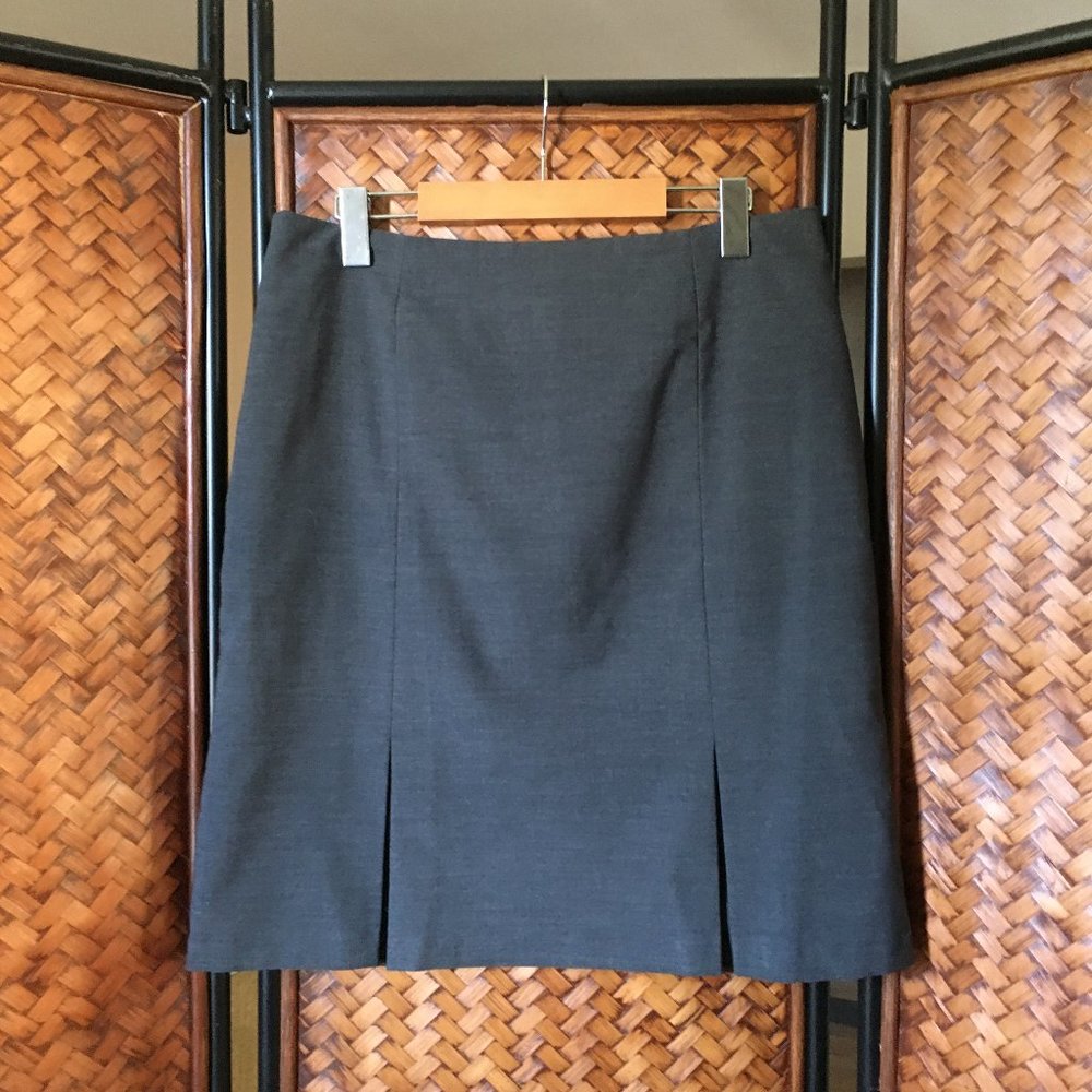 H&M Charcoal Grey Fall Kick Pleated Career Skirt US 8 Office Siren - Picture 1 of 12